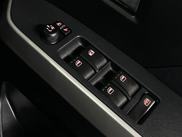 ルーミー カスタムG スマートアシスト 追従クルコン 両側電動スライドドア 純正ナビ バックカメラ BTオーディオ フルセグTV CD・DVD ETC コーナーセンサー オートブレーキホールド 後席サンシェード スマートキー LEDライト 純正14AW(42枚目)