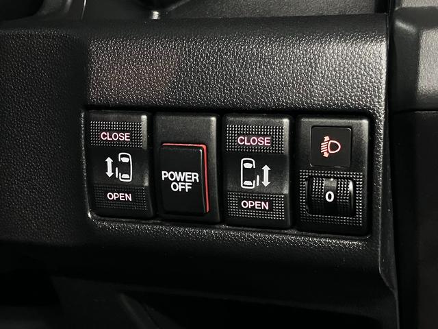 プレマシー ２０Ｃ－スカイアクティブ　両側電動スライドドア　ＥＴＣ　純正ナビ　バックカメラ　ＣＤ・ＤＶＤ　Ｂｌｕｅｔｏｏｔｈオーディオ　フルセグＴＶ　スマートキー　電動格納ドアミラー　オートエアコン　ヘッドライトレベライザー　スペアキー有（18枚目）