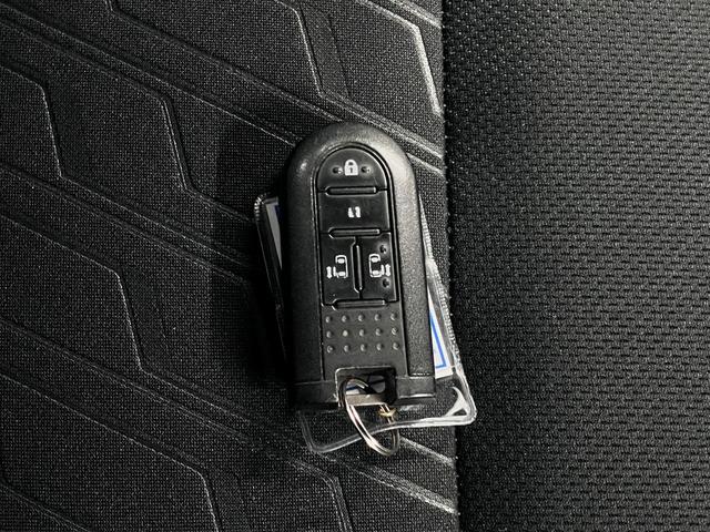 ルーミー カスタムG S スマートアシストII ETC 両側電動スライド 純正ナビ バックカメラ CD・DVD Bluetoothオーディオ フルセグTV スマートキー クルーズコントロール シートアンダートレイ LEDランプ(41枚目)