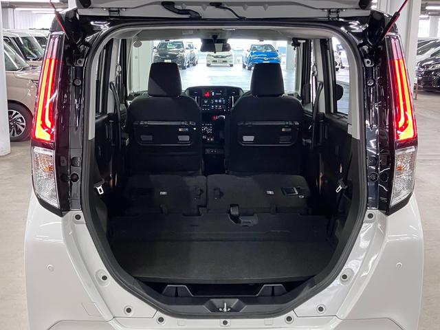 ルーミー カスタムG-T ターボ コンフォートパッケージ パノラミックビューモニター スマートアシスト 純正9インチディスプレイオーディオ 両側パワースライド BTオーディオ フルセグTV シートアンダートレイ ADB・LEDランプ(16枚目)