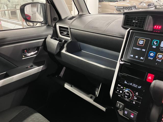 ルーミー カスタムG-T ターボ コンフォートパッケージ パノラミックビューモニター スマートアシスト 純正9インチディスプレイオーディオ 両側パワースライド BTオーディオ フルセグTV シートアンダートレイ ADB・LEDランプ(38枚目)