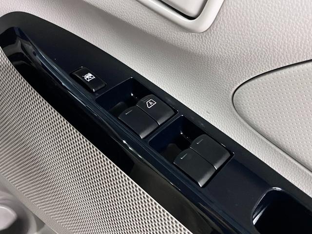 デイズ J エマージェンシーブレーキ 踏み間違い衝突防止アシスト ストラーダナビ CD再生 Bluetoothオーディオ TV キーレスエントリー 電動格納ドアミラー マニュアルエアコン ヘッドライトレベライザー(33枚目)