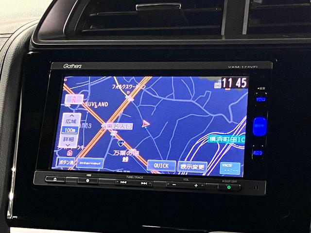 フィットハイブリッド S ホンダセンシング 寒冷地仕様 無限マフラー 衝突軽減ブレーキ 車線逸脱警報 アダプティブクルーズ パドルシフト ETC 純正ナビ バックカメラ BTオーディオ フルセグ スマートキー オートリトラミラー LEDランプ(26枚目)