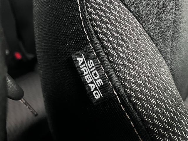 フィットハイブリッド S ホンダセンシング 寒冷地仕様 無限マフラー 衝突軽減ブレーキ 車線逸脱警報 アダプティブクルーズ パドルシフト ETC 純正ナビ バックカメラ BTオーディオ フルセグ スマートキー オートリトラミラー LEDランプ(46枚目)