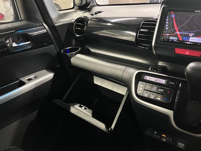 N-BOXカスタム G・ターボLパッケージ 両側パワースライド ETC イクリプスナビ バックカメラ CD・DVD再生 フルセグTV スマートキー クルーズコントロール パドルシフト 後席テーブル・サンシェード オートリトラミラー HIDランプ(37枚目)