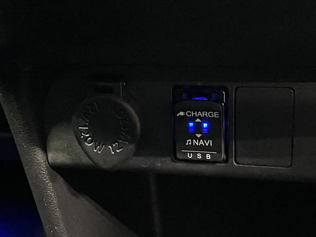 ムーヴキャンバス Gブラックインテリアリミテッド SAIII 寒冷地仕様 ルーフキャリア パノラマモニター スマートアシストIII ETC シートヒーター 両側パワースライド 純正ナビ BTオーディオ フルセグTV スマートキー 置きラクボックス LEDランプ(32枚目)