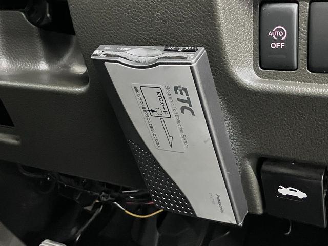 キューブ 15X ETC 純正ナビ CD・DVD Bluetoothオーディオ フルセグTV ミュージックサーバー インテリキー 電動格納ドアミラー アイドリングストップ ヘッドライトレベライザー マニュアルエアコン(18枚目)