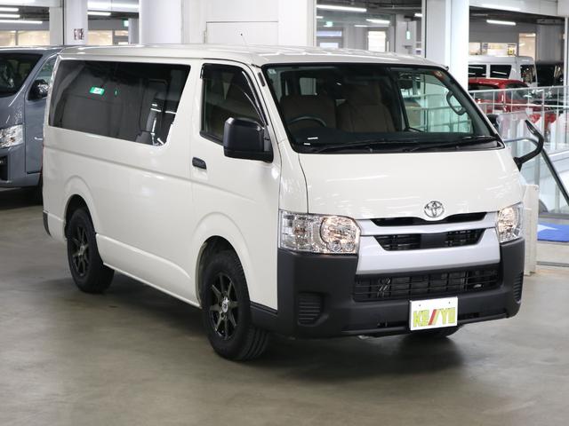 ハイエースバン DX ワンオーナー ディーゼルターボ トヨタセーフティセンス ETC2.0 片側スライドドア 純正ナビ バックカメラ CD・DVD Bluetoothオーディオ フルセグ キーレスエントリー AC100V パーキングセンサー LEDランプ(5枚目)