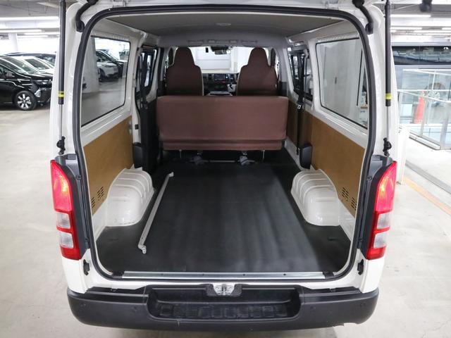 ハイエースバン DX ワンオーナー ディーゼルターボ トヨタセーフティセンス ETC2.0 片側スライドドア 純正ナビ バックカメラ CD・DVD Bluetoothオーディオ フルセグ キーレスエントリー AC100V パーキングセンサー LEDランプ(24枚目)