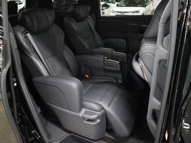 ヴェルファイアハイブリッド Zプレミア 1オーナー デジタルミラー 左右独立ムーンルーフ パノラミックビュー 後席モニター トヨタチームメイト BSM HUD 純正14型ナビ 本革シート 前後席ベンチレーション セーフティセンス ETC2.0 パワーバックドア 両側電動スライド 三眼LED(14枚目)