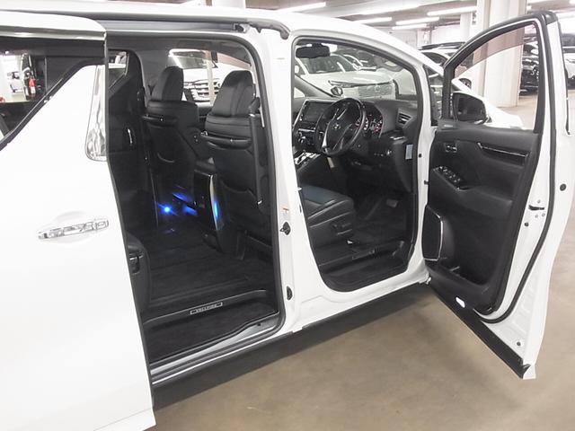 ヴェルファイア 3.5ZA Gエディション ムーンルーフ 後席モニター 衝突軽減 レーダークルーズ ETC 本革シート シート・ステアヒーター 純正10型ナビ パワーバックドア 両側パワースライド AC100V クリアランスソナー バックカメラ(12枚目)