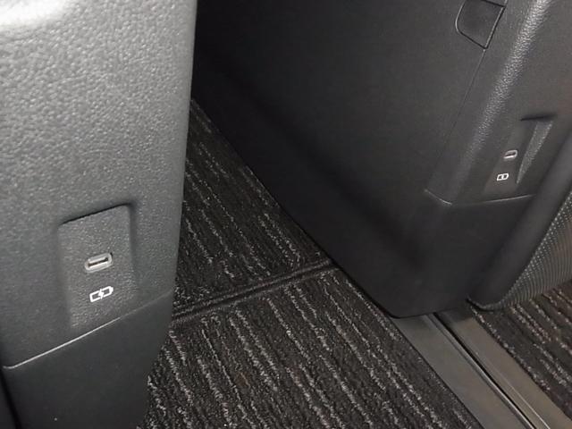 アルファードハイブリッド Z 左右独立ムーンルーフ トヨタチームメイト デジタルミラー パノラミックビュー 後席モニター BSM・PKSB HUD 純正14型ナビ 前後席ベンチレーション ステアヒーター セーフティセンス ETC2.0 パワーバックドア 両側パワースライド(49枚目)