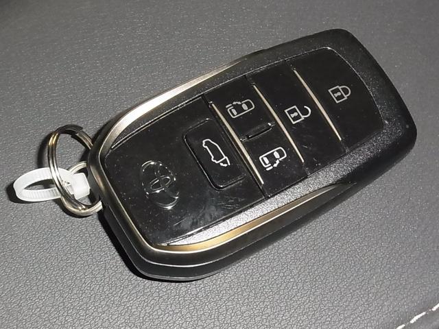 アルファードハイブリッド Z 左右独立ムーンルーフ トヨタチームメイト デジタルミラー パノラミックビュー 後席モニター BSM・PKSB HUD 純正14型ナビ 前後席ベンチレーション ステアヒーター セーフティセンス ETC2.0 パワーバックドア 両側パワースライド(55枚目)