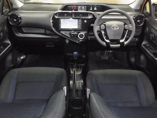 アクア S トヨタセーフティセンス 誤発進抑制機能 車線逸脱警報 クリアランスソナー 純正ナビ バックカメラ Bluetoothオーディオ TV CD ビルトインETC オートエアコン 電動格納ミラー キーレス 記録簿・取扱説明書有(3枚目)