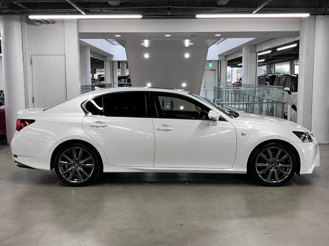 GS GS350 Fスポーツ ムーンルーフ 衝突軽減 レーンキープ HUD レーダークルーズ パドルシフト ETC 本革シート ベンチレーション 純正12.3型ナビ パワートランク バックカメラ クリアランスソナー LEDランプ(9枚目)