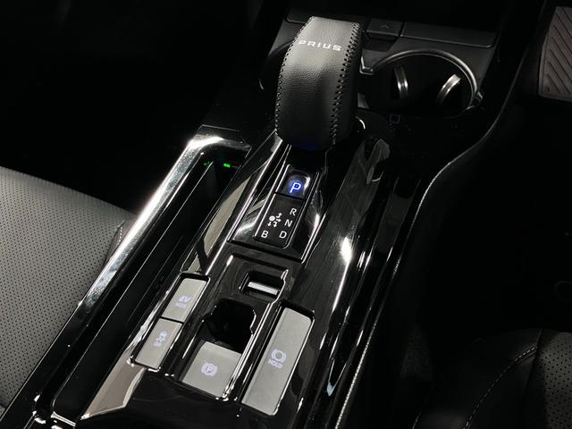 プリウス Z 寒冷地仕様 パノラマルーフ デジタルミラー パノラミックビュー BSM・PKSB トヨタチームメイト 純正12.3インチディスプレイ&ナビ シートベンチレーション セーフティセンス ETC2.0 パワーバックドア(34枚目)