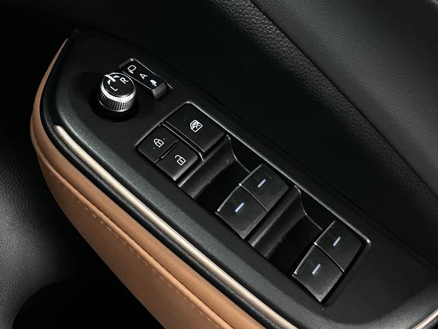 クラウンクロスオーバー RSアドバンスド ドライバーサポート・リアサポートパッケージ デジタルミラー ムーンルーフ パノラミックビュー トヨタチームメイト BSM・PKSB HUD 純正12.3型ナビ 本革メモリーシート べンチレーション セーフティセンス ETC2.0 パワートランク(44枚目)