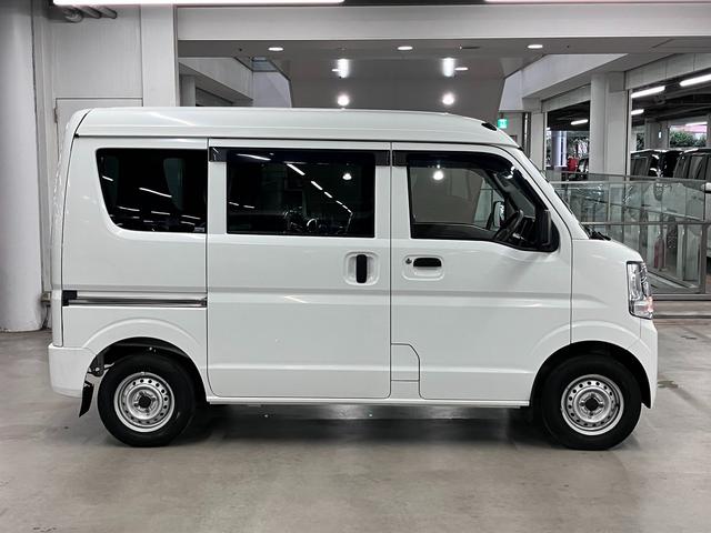 エブリイ PC ハイルーフ デュアルカメラブレーキサポート 車線逸脱警報 ハイビームアシスト リアパーキングセンサー 両側スライドドア AM・FMラジオ キーレスエントリー オーバーヘッドシェルフ ヘッドライトレベライザー(9枚目)