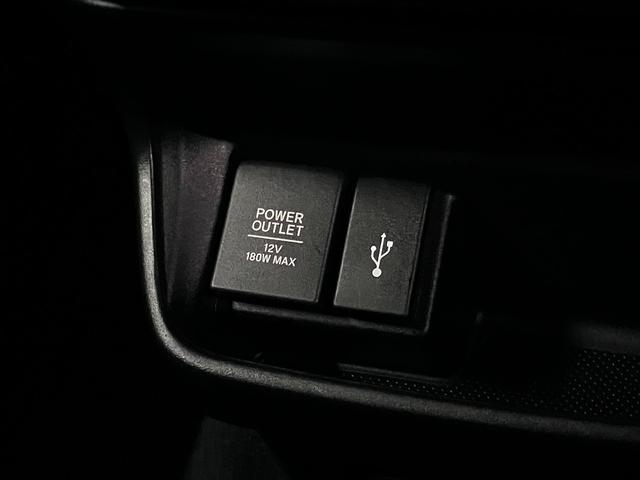 フリードハイブリッド ハイブリッド・クロスターホンダセンシング 衝突軽減ブレーキ 車線逸脱警報 アダプティブクルーズ ETC 純正9インチナビ 両側パワースライド バックカメラ BTオーディオ フルセグTV USB スマートキー オートリトラミラー LEDランプ(33枚目)