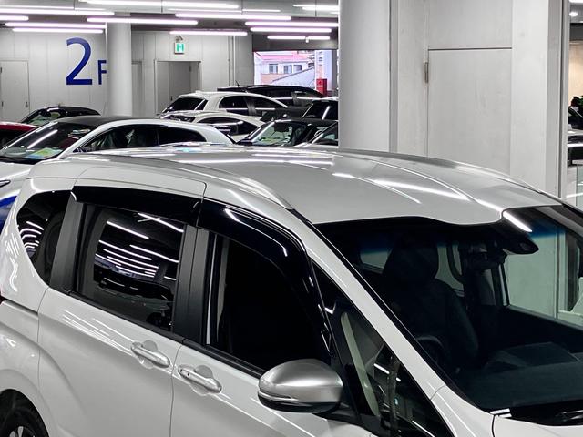 フリードハイブリッド ハイブリッド・クロスターホンダセンシング 衝突軽減ブレーキ 車線逸脱警報 アダプティブクルーズ ETC 純正9インチナビ 両側パワースライド バックカメラ BTオーディオ フルセグTV USB スマートキー オートリトラミラー LEDランプ(45枚目)