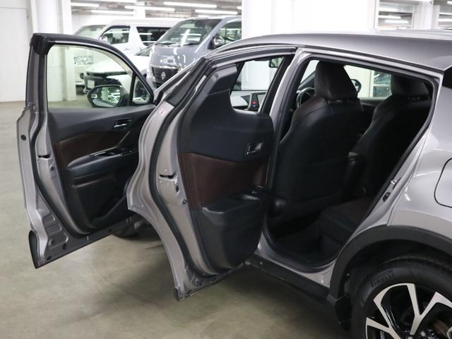 ���Ђł̓C���^�[�l�b�g�ł̉����̔��Ɏ��M������܂��B�X���ł̂��[�Ԃł���΁A���Ԃ��������܂��ɖ��`�ύX���̂��葱�����o���܂��̂ŁA���ߏ��̔̔���Ђōw������ꍇ�ƕς��ʏ��o��ɂĂ��w���\�ł���