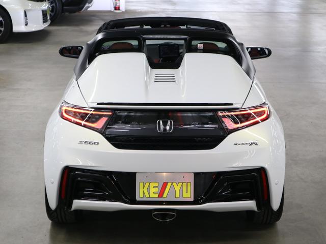 年２回オイル交換時のオイル代無料＆２４時間ロードサービスのケーユーメンバーズカード、あんしんバリューの延長保証制度、充実設備の整備工場により、あなたのカーライフをサポート♪