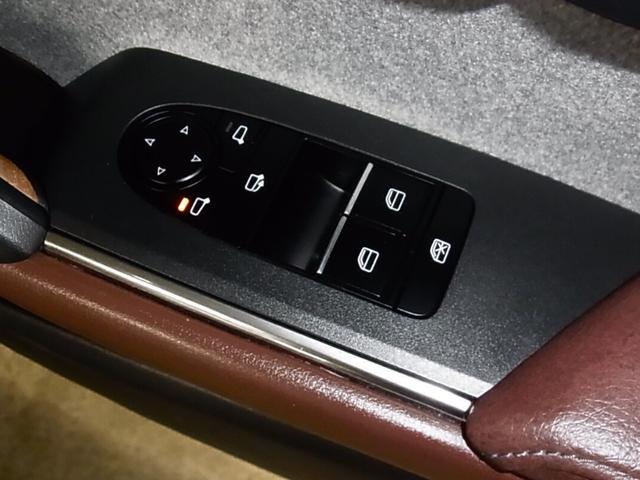 MX-30 インダストリアルクラシック 衝突軽減ブレーキ 車線逸脱警報 BSM HUD レーダークルーズ パドルシフト ETC2.0 シート・ステアヒーター 純正ナビ バックカメラ BTオーディオ フルセグ パーキングセンサー LEDランプ(40枚目)