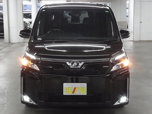 ヴォクシー Ｖ　ワンオーナー　トヨタセーフティセンス　ＥＴＣ　シートヒーター　両側スライドドア　純正ナビ　バックカメラ　ＢＴオーディオ　フルセグＴＶ　ＵＳＢ端子　スマートキー　クルーズコントロール　クリアランスソナー　ＬＥＤランプ（6枚目）