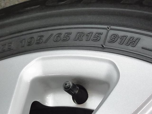 ヴォクシー Ｖ　ワンオーナー　トヨタセーフティセンス　ＥＴＣ　シートヒーター　両側スライドドア　純正ナビ　バックカメラ　ＢＴオーディオ　フルセグＴＶ　ＵＳＢ端子　スマートキー　クルーズコントロール　クリアランスソナー　ＬＥＤランプ（36枚目）