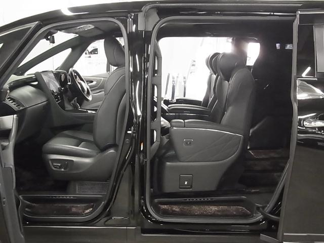 アルファードハイブリッド エグゼクティブラウンジ　左右独立ムーンルーフ　デジタルミラー　モデリスタエアロ　トヨタチームメイト　パノラミックビュー　後席モニター　純正１４型ＪＢＬナビ　本革シート　前後席ベンチレーション　セーフティセンス　ＥＴＣ２．０　パワーバックドア　両側パワースライド（24枚目）