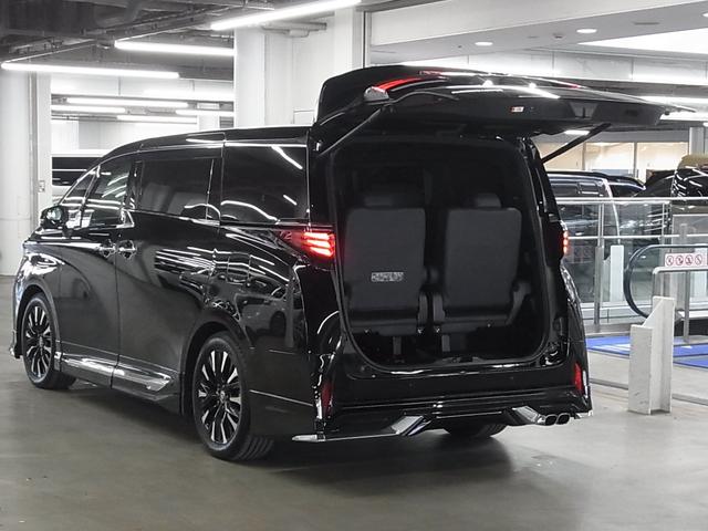 アルファードハイブリッド エグゼクティブラウンジ　左右独立ムーンルーフ　デジタルミラー　モデリスタエアロ　トヨタチームメイト　パノラミックビュー　後席モニター　純正１４型ＪＢＬナビ　本革シート　前後席ベンチレーション　セーフティセンス　ＥＴＣ２．０　パワーバックドア　両側パワースライド（26枚目）