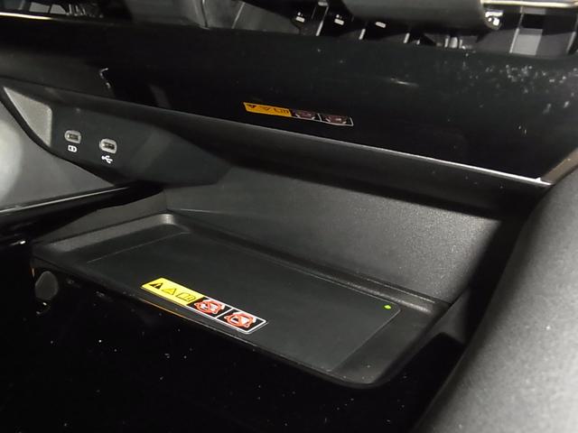 アルファードハイブリッド エグゼクティブラウンジ　左右独立ムーンルーフ　デジタルミラー　モデリスタエアロ　トヨタチームメイト　パノラミックビュー　後席モニター　純正１４型ＪＢＬナビ　本革シート　前後席ベンチレーション　セーフティセンス　ＥＴＣ２．０　パワーバックドア　両側パワースライド（35枚目）