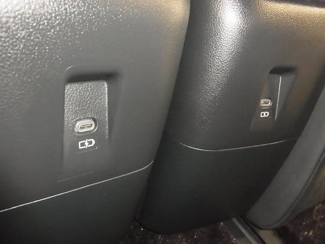 アルファードハイブリッド エグゼクティブラウンジ　左右独立ムーンルーフ　デジタルミラー　モデリスタエアロ　トヨタチームメイト　パノラミックビュー　後席モニター　純正１４型ＪＢＬナビ　本革シート　前後席ベンチレーション　セーフティセンス　ＥＴＣ２．０　パワーバックドア　両側パワースライド（50枚目）