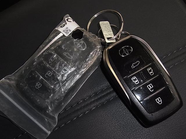 アルファードハイブリッド エグゼクティブラウンジ　左右独立ムーンルーフ　デジタルミラー　モデリスタエアロ　トヨタチームメイト　パノラミックビュー　後席モニター　純正１４型ＪＢＬナビ　本革シート　前後席ベンチレーション　セーフティセンス　ＥＴＣ２．０　パワーバックドア　両側パワースライド（58枚目）