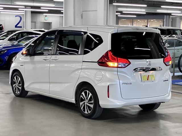 フリードハイブリッド ハイブリッド・EX ホンダセンシング 純正9インチナビ 両側電動スライド シートヒーター コンビシート バックカメラ BTオーディオ フルセグTV CD・DVD ETC コンフォートビューPKG LEDライト 純正15AW スペアキー有(8枚目)