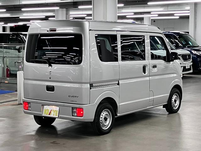 エブリイ ＰＡ　４ＷＤ　ハイルーフ　ＥＴＣ　デュアルカメラブレーキサポート　車線逸脱警報　ハイビームアシスト　リアパーキングセンサー　両側スライドドア　ＡＭ・ＦＭラジオ　オーバーヘッドシェルフ　マニュアルエアコン　アイドリングストップ（3枚目）