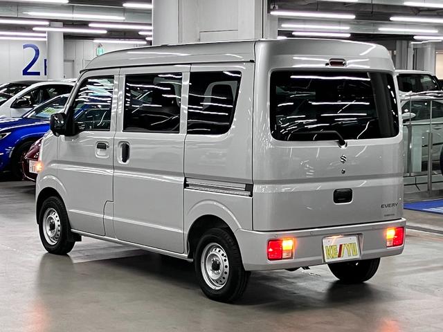 エブリイ ＰＡ　４ＷＤ　ハイルーフ　ＥＴＣ　デュアルカメラブレーキサポート　車線逸脱警報　ハイビームアシスト　リアパーキングセンサー　両側スライドドア　ＡＭ・ＦＭラジオ　オーバーヘッドシェルフ　マニュアルエアコン　アイドリングストップ（8枚目）