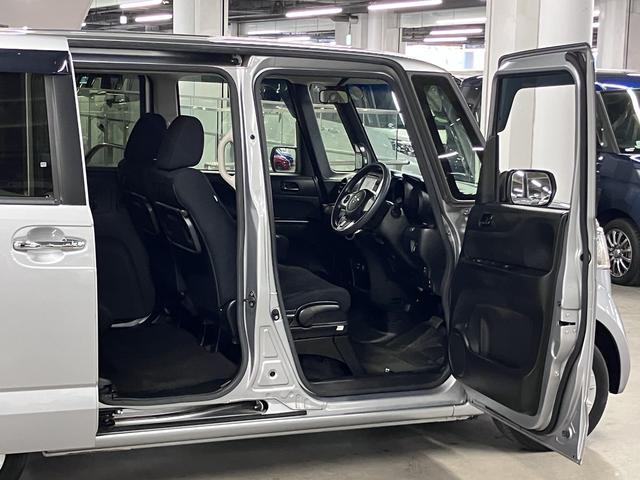 Ｎ－ＢＯＸ Ｇ・Ｌパッケージ　あんしんパッケージ／衝突軽減ブレーキ　パワースライドドア　純正ディスプレイオーディオ　バックカメラ　ＴＶ　ＣＤ再生　ＵＳＢ端子　ＥＴＣ　後席テーブル＆サンシェード　スマートキー　スペアキー・記録簿有（12枚目）