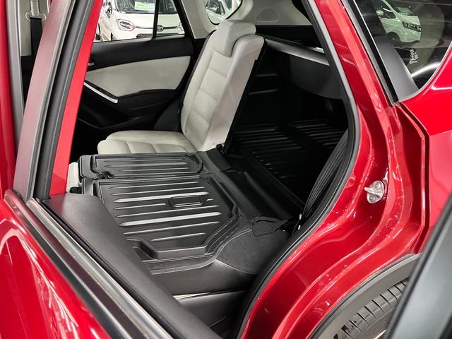 ＣＸ－５ ＸＤ　Ｌパッケージ　ワンオーナー　４ＷＤ　ディーゼルターボ　ＢＯＳＥサウンドシステム　ＢＳＭ　レーダークルーズ　ＥＴＣ　本革メモリーシート　シートヒーター　純正ナビ　サイド・バックカメラ　ＢＴオーディオ　フルセグＴＶ　パーキングセンサー　ウォッシャー付ＬＥＤ（15枚目）