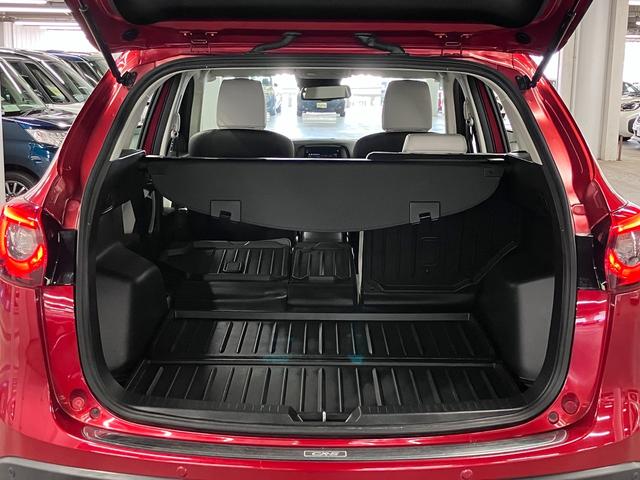 ＣＸ－５ ＸＤ　Ｌパッケージ　ワンオーナー　４ＷＤ　ディーゼルターボ　ＢＯＳＥサウンドシステム　ＢＳＭ　レーダークルーズ　ＥＴＣ　本革メモリーシート　シートヒーター　純正ナビ　サイド・バックカメラ　ＢＴオーディオ　フルセグＴＶ　パーキングセンサー　ウォッシャー付ＬＥＤ（24枚目）