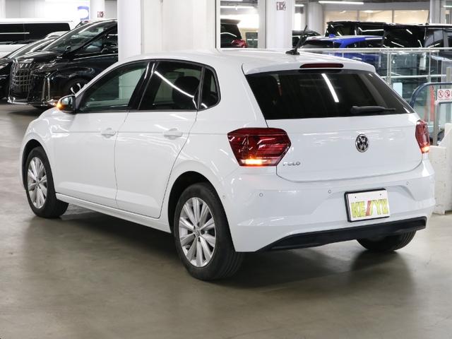 ポロ ＴＳＩハイライン　セーフティＰＫＧ　テクノロジーＰＫＧ　パークアシスト　ＢＳＤ・ＲＣＴＡ　追従ＡＣＣ　アクティブインフォディスプレイ　ワイヤレス充電　ＤｉｓｃｏｖｅｒＰｒｏ　バックカメラ　ＢＴオーディオ　フルセグ　ＣＤ・ＤＶＤ　ＥＴＣ２．０　パドルシフト（7枚目）