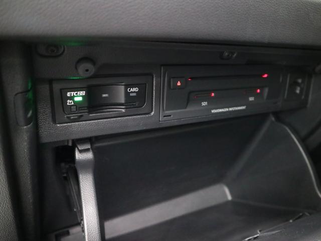 ポロ ＴＳＩハイライン　セーフティＰＫＧ　テクノロジーＰＫＧ　パークアシスト　ＢＳＤ・ＲＣＴＡ　追従ＡＣＣ　アクティブインフォディスプレイ　ワイヤレス充電　ＤｉｓｃｏｖｅｒＰｒｏ　バックカメラ　ＢＴオーディオ　フルセグ　ＣＤ・ＤＶＤ　ＥＴＣ２．０　パドルシフト（48枚目）