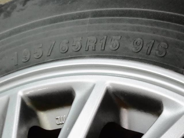 エスクァイア ハイブリッドＧｉ　両側電動スライド　シートヒーター　合皮シート　おくだけ充電　純正ナビ　バックカメラ　Ｂｌｕｅｔｏｏｔｈオーディオ　フルセグＴＶ　ＣＤ・ＤＶＤ　ＥＴＣ　クルコン　ＬＥＤライト　純正１５ＡＷ　スマートキー（45枚目）