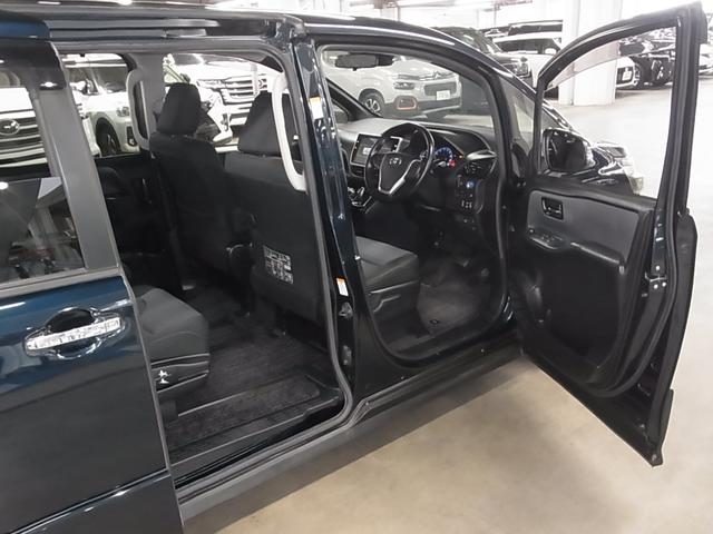 遠方（九州、沖縄除く）のお客様でも陸運局に持ちこまずに名義変更可能ですので店頭納車の場合は余計な諸費用も頂いておりません。遠方陸送納車も格安陸送費にてご納車可能です☆