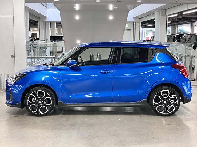 スイフトスポーツ ベースグレード　セーフティパッケージ　全方位モニター　シートヒーター　誤発進抑制機能　アダプティブクルーズ　純正ナビ　ＢＴオーディオ　フルセグＴＶ　ＣＤ・ＤＶＤ　ＵＳＢ端子　ＥＴＣ　パドルシフト　スマートキー　ＬＥＤライト　純正１７ＡＷ（10枚目）