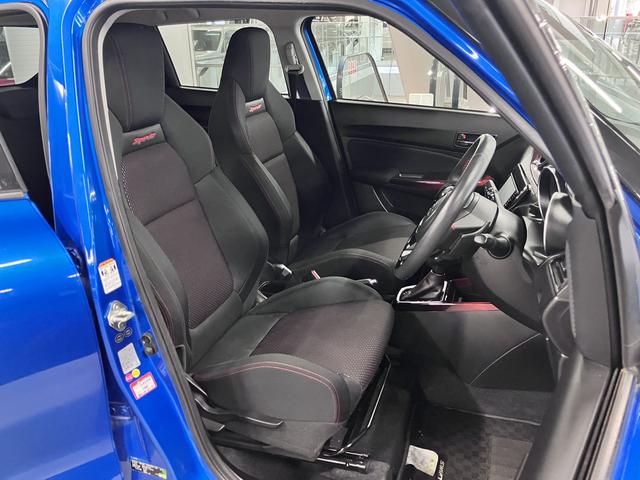 スイフトスポーツ ベースグレード　セーフティパッケージ　全方位モニター　シートヒーター　誤発進抑制機能　アダプティブクルーズ　純正ナビ　ＢＴオーディオ　フルセグＴＶ　ＣＤ・ＤＶＤ　ＵＳＢ端子　ＥＴＣ　パドルシフト　スマートキー　ＬＥＤライト　純正１７ＡＷ（13枚目）