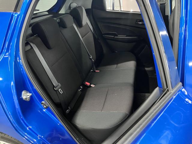 スイフトスポーツ ベースグレード　セーフティパッケージ　全方位モニター　シートヒーター　誤発進抑制機能　アダプティブクルーズ　純正ナビ　ＢＴオーディオ　フルセグＴＶ　ＣＤ・ＤＶＤ　ＵＳＢ端子　ＥＴＣ　パドルシフト　スマートキー　ＬＥＤライト　純正１７ＡＷ（14枚目）