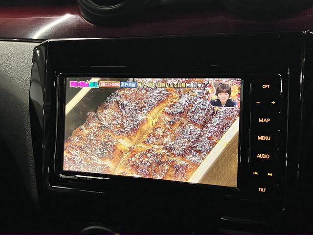 スイフトスポーツ ベースグレード　セーフティパッケージ　全方位モニター　シートヒーター　誤発進抑制機能　アダプティブクルーズ　純正ナビ　ＢＴオーディオ　フルセグＴＶ　ＣＤ・ＤＶＤ　ＵＳＢ端子　ＥＴＣ　パドルシフト　スマートキー　ＬＥＤライト　純正１７ＡＷ（31枚目）