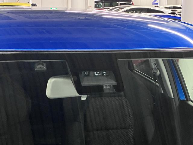 スイフトスポーツ ベースグレード　セーフティパッケージ　全方位モニター　シートヒーター　誤発進抑制機能　アダプティブクルーズ　純正ナビ　ＢＴオーディオ　フルセグＴＶ　ＣＤ・ＤＶＤ　ＵＳＢ端子　ＥＴＣ　パドルシフト　スマートキー　ＬＥＤライト　純正１７ＡＷ（52枚目）