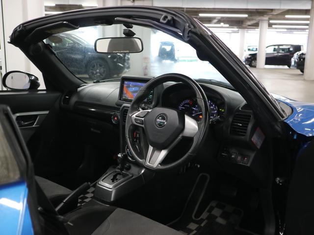 コペン ローブ S RECAROシート シートヒーター MOMOステアリング KENWOODナビ バックカメラ BTオーディオ フルセグTV CD・DVD ETC パドルシフト LEDライト 純正16AW スマートキー(4枚目)